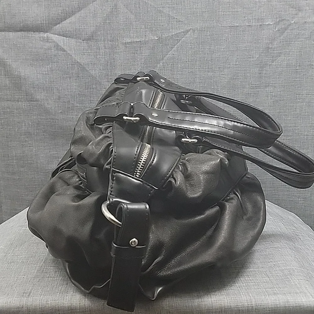 Desmo Made in Italy black Soft leather Shoulder Bag, Slouch Hobo Silver Hardware
